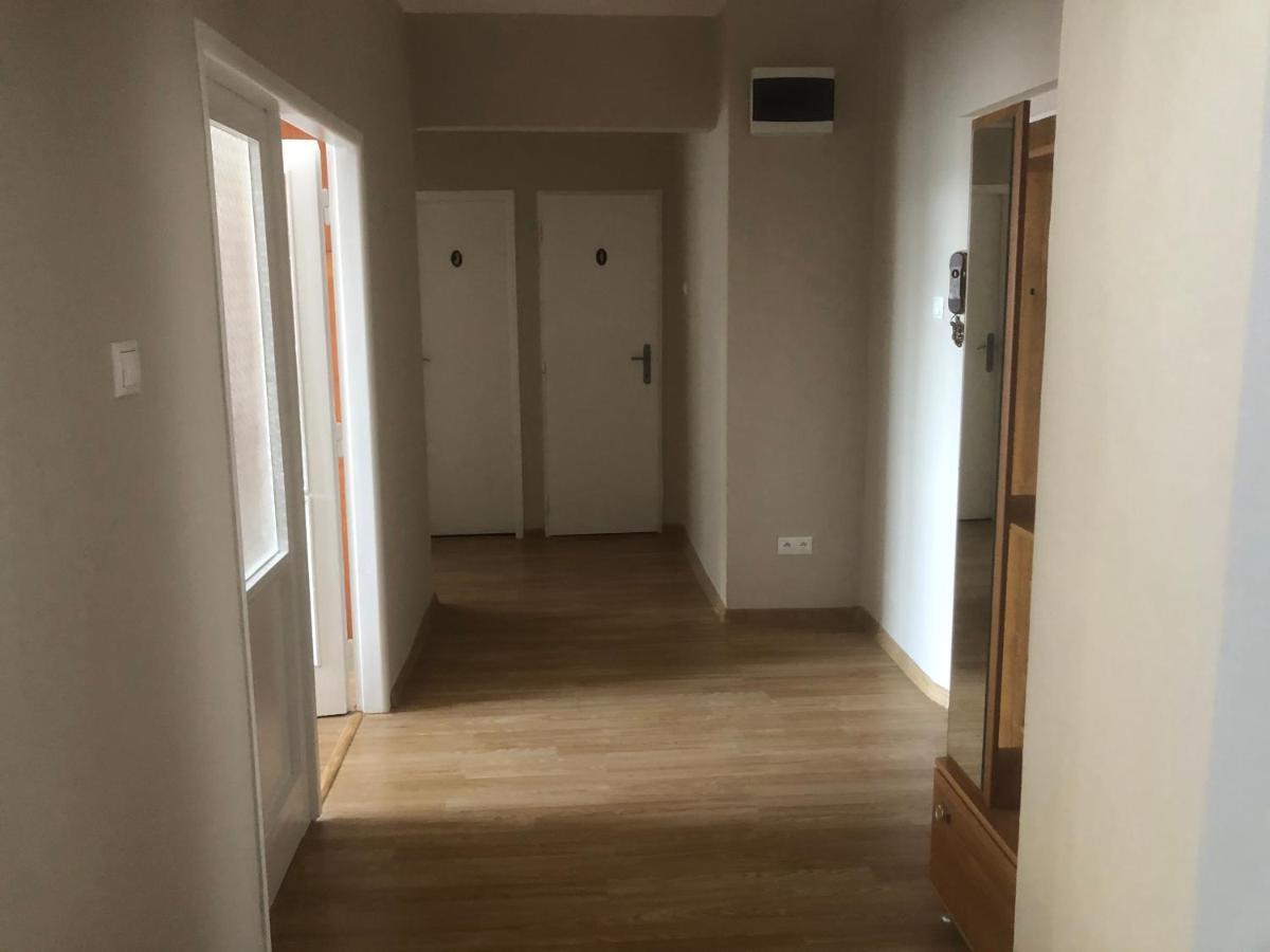 Апартаменты Apartman Bea, Snp 12 Вельки-Кртиш Экстерьер фото